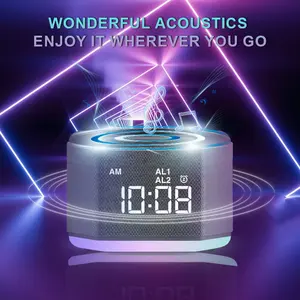 2024 새로운 도매 다채로운 빛 서브 우퍼 강한 내구성 5W 무선 휴대용 BT 스피커 시계