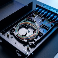 XINHAOZE Panneau de brassage fibre optique robuste 8 ports SC Simplex à montage mural avec boîtier métallique pour câblage FTTX Garantie 1 an