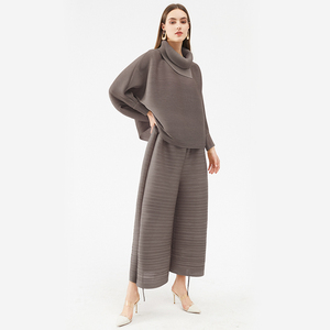 Nuovi <span class=keywords><strong>pantaloni</strong></span> larghi pieghettati orizzontali con risvolto a due pezzi, completi da <span class=keywords><strong>donna</strong></span> a pieghe di grandi dimensioni - Product Image 6