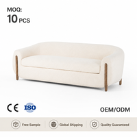 Canapé moderne rembourré avec accoudoirs en bois, canapé scandinave 3 places pour salon, canapé personnalisé OEM ODM
