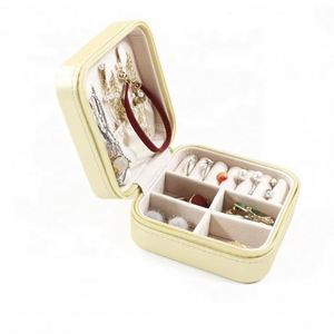 square Wholesale Girls Travel Portable Necklace Jewelry Storage Box Pu Leather Luxury Jewelry Box - Product Image 2