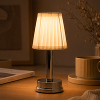 Lámpara de Mesa LED Nórdica Moderna Recargable al por Mayor para Proyectos Comerciales, Bares, Cafeterías, Restaurantes, Pedidos Personalizados al por Mayor
