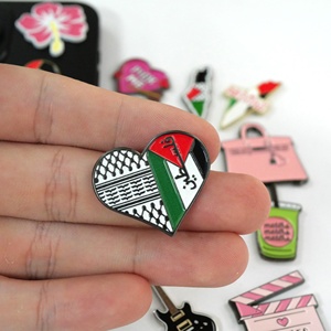 Carte de l'Irak personnalisée symbole saoudien croix fée amour musique métal émail doux broche pour Noël - Product Image 5