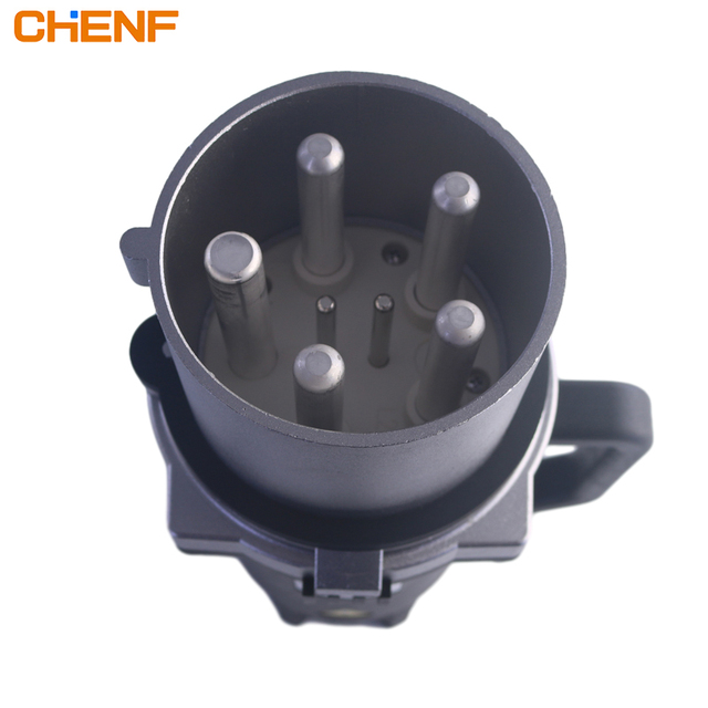 Chenf IP67 Waterproof Industrial Extension Socket Manufacturer's Three-Phase 400VAC 3P+N+E 125A/250A/400A Rated Plug & Socket