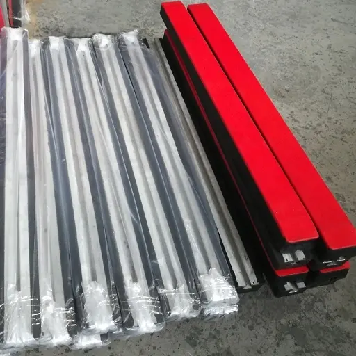 UHMWPE barre a percussione in gomma letto/barre tampone a impatto per trasportatore di attrezzature per la movimentazione dei materiali