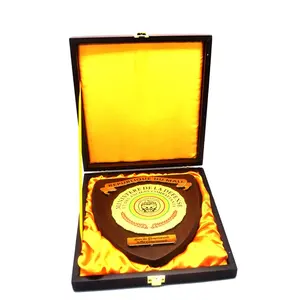 Trophy Shield Mali Custom High Quality Wooden Award Plaques Honor Plaques Souvenir Trophy shield