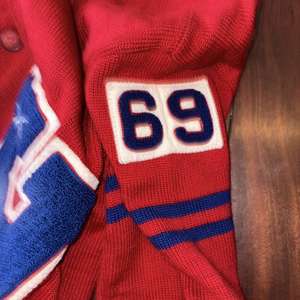 Service OEM personnalisé Cardigan rouge vintage en laine pour hommes inspiré des <span class=keywords><strong>années</strong></span> 1960 - Product Image 3