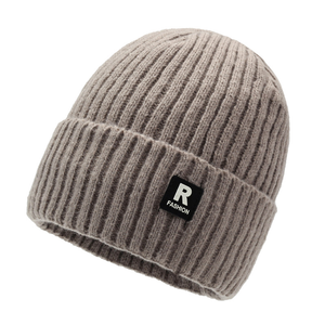 <span class=keywords><strong>Bonnet</strong></span> côtelé unisexe personnalisé avec patch lettre R – Chaud, extensible et doux pour homme et <span class=keywords><strong>femme</strong></span> – Idéal pour l'hiver et la <span class=keywords><strong>neige</strong></span> - Product Image 1
