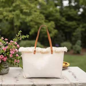 Bolso de mano de compras de playa para viajes al aire libre de verano para mujer, bolso de hombro con flecos de lona de gran capacidad para mujer - Product Image 4