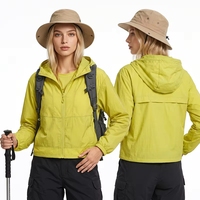Veste coupe-vent imperméable respirante à capuche en nylon pour femme, idéale pour le yoga, la remise en forme et l'entraînement en plein air