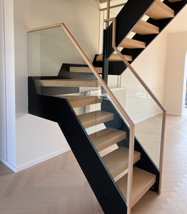 VIKO Vendita Diretta del Produttore di Gradini in Legno Naturale Massiccio, Installazione Rapida, Scala Prefabbricata a Doppia Struttura - Product Image 4