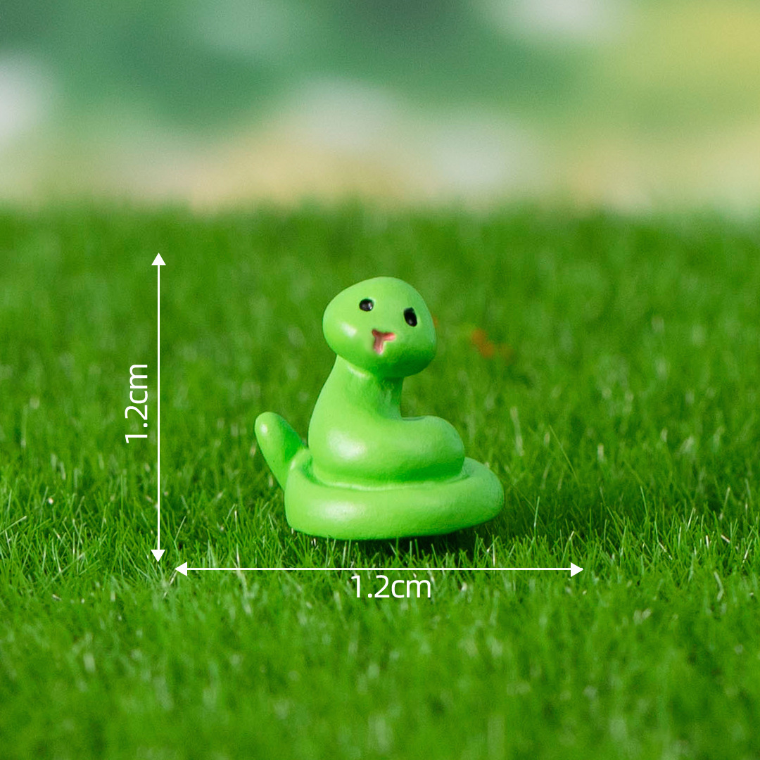 N. 15 piccolo serpente verde