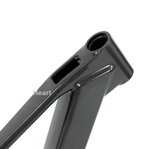 Bicicleta de Montaña CYCTRAC Race Touke EM19 de Fibra de Carbono con Motor Central Octave, Cuadro de Suspensión Doble Amortiguada y Alta Resistencia al Módulo de Tensión - Product Image 4
