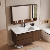 Meuble de salle de bain en bois massif de style médiéval avec lavabo en céramique intégré et miroir de salle de bain laqué pour hôtels