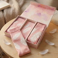 Boîtes d'emballage personnalisées en carton rigide de qualité supérieure, avec logo magnétique rose, pour chaussettes et écharpes