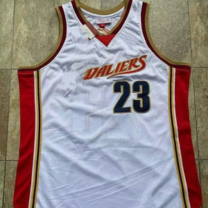 Venta al por mayor No. 23 James Mesh Baloncesto Jersey Verano Secado rápido Poliéster Deportes Jersey Impreso Técnicas Tallas grandes Desodorante - Product Image 1