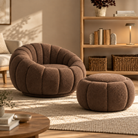 Ensemble fauteuil et ottoman en velours marron doux, style mid-century moderne, avec design à cannelures arrondies, pour salon, chambre et salle de séjour