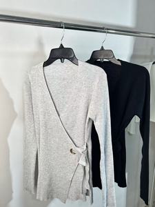 <span class=keywords><strong>Blusa</strong></span> <span class=keywords><strong>de</strong></span> suéter con cuello en V cruzado <span class=keywords><strong>de</strong></span> estilo <span class=keywords><strong>de</strong></span> otoño para mujer elegante <span class=keywords><strong>de</strong></span> manga larga y cintura ajustada con técnica <span class=keywords><strong>de</strong></span> punto plano - Product Image 5