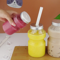 도매 사용자 정의 로고 PET 플라스틱 음료 병 300ml 500ml 700ml 주스 물 및 소다에 대한 나사 캡 씰 크기