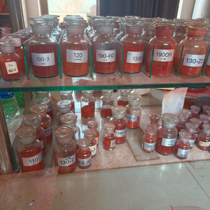 L'ossido di ferro nero 722 ha un elevato potere colorante ed è facile da dispersare. IT è adatto per la colorazione di lavori artistici e artigianali. - Product Image 5