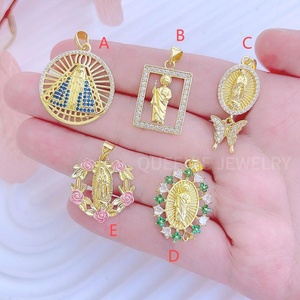 เครื่องประดับทางศาสนาอินเทรนด์18K ชุบทองง่ายของขวัญแฟชั่นเสน่ห์บริสุทธิ์กุหลาบสามสีสร้อยคอจี้ - Product Image 5