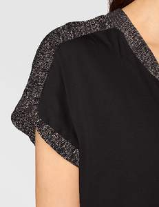 Logo personnalisé en coton vierge uni doux léger décontracté col en V coupe ajustée T-Shirt pour femmes - Product Image 3