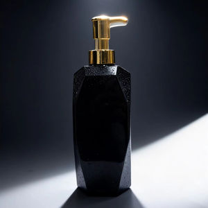 Высококачественный пустой флакон из ПЭТ для жидкого мыла, шампуня, лосьона для тела для отелей и домашнего использования с помпой и тисненым дизайном - Product Image 1