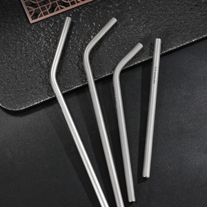 Pajita de Titanio Súper Resistente y Ultraligera con Cepillo de Limpieza, Pajita Metálica Duradera y Reutilizable - Product Image 1