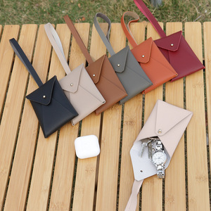 Borsa portaorologi in pelle PU fatta a mano, ciondoli pendenti, pochette personalizzate per auricolari e rossetti, accessori pendenti - Product Image 4