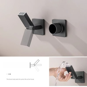 <span class=keywords><strong>Robinet</strong></span> <span class=keywords><strong>de</strong></span> salle <span class=keywords><strong>de</strong></span> bain intelligent à LED personnalisé Libert F-6 avec affichage numérique, durable, mural, rotatif, en laiton nano - Product Image 2