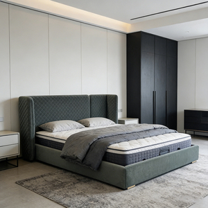 Meubles de chambre à coucher modernes et luxueux pour hôtel et maison, lit double en velours vert foncé avec tête de lit capitonnée - Product Image 1