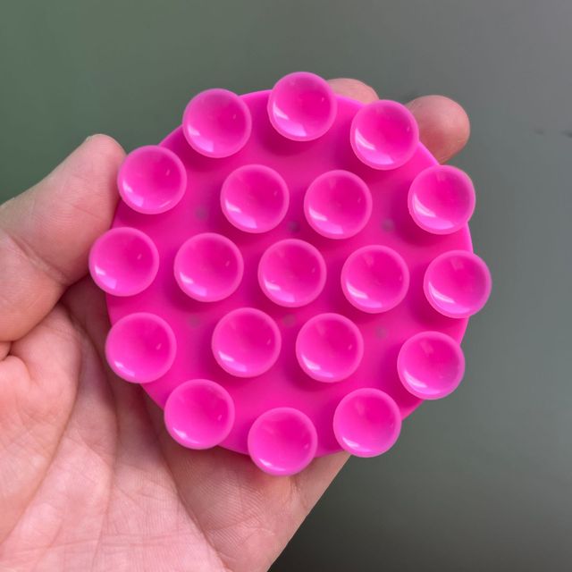 Top Seller Round Silicone Suction Phone Case Adhesive Mount Multifunctional Self-Adhesive Phone Sticky Grip