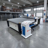 Équipement de découpe CNC à haute vitesse avec couteau vibrant, zone de travail 1300*900, pour la découpe de cuir, tapis, semelles, portefeuilles et formes personnalisées