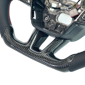 Volant sport en cuir perforé noir brillant en fibre de carbone, modèle personnalisable, très vendu, compatible avec <span class=keywords><strong>Ford</strong></span> Focus - Product Image 4
