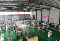 Usine automatique eau potable minérale boisson lavage remplissage capsulage 3 en 1 bouteille ligne de production d'embouteillage