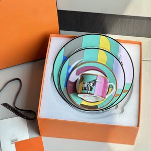 Wholesale Nordic Home Decoration Horse Pattern 4pcs Bone China Dinner Plate Set - Product Image 1