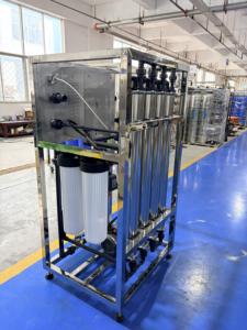 מערכת טיפול במים מסחרית 1000 ליטר עם בקרת PLC, אוסמוזה הפוכה, משאבה, מיכלים ומעטפת ממברנה מפלדת אל-חלד - Product Image 6