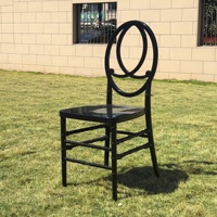 Chaise Phénix en résine avec structure démontable et matériau PP léger pour cour, pelouse, jardin, mariage