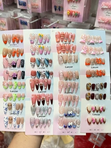 Ongles press-on faits à la main de qualité supérieure, faciles à appliquer, durables, pour un usage quotidien - Product Image 5