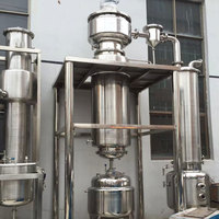 Équipement de concentration et d'extraction d'huiles essentielles