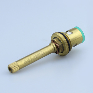 Válvula de Cobre de 4 Puntos con Núcleo Oculto, Grifo de Cierre PPR con Accesorio de Cerámica Extendido para Cartuchos de Grifo - Product Image 2