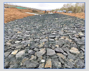 Üretici galvanizli çelik dokuma Gabion sepet kutusu 2m x 1m x 1m Gabion taş kafes satılık - Product Image 5