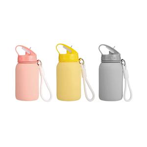 Vente en gros de nouvelles tasses à eau en silicone portables et mignonnes de 475 ml pour enfants, pour les voyages en plein air, tasse à eau pliable pour enfants - Product Image 1