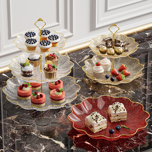 Großhandel Umweltfreundlicher 2-Schichtiger Luxus-Teller mit Goldrand aus PET-Klarsichtplastik für Zuhause, Restaurant, Hochzeit, Party, Dessert, Obst und Snacks - Product Image 3