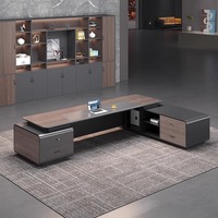 Combinaison de chaises de bureau de luxe légères et de grande classe Mobilier de gestionnaire moderne et simple Leadership supérieur Bureau du président et du patron
