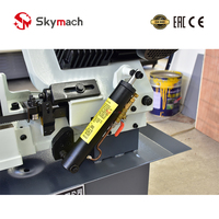 Scie à ruban hydraulique manuelle compacte BS460G avec étau manuel et système de refroidissement pour la découpe de métaux légers à moyens