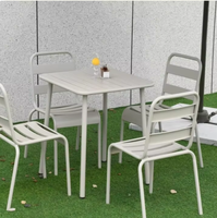 Silla de Jardín Moderna para Exteriores, Resistente al Agua, Apilable, de Hierro con Recubrimiento en Polvo, para Patio, Eventos, Titan