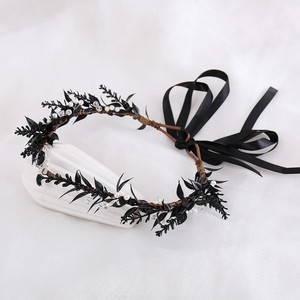 Serre-tête de mariée fait main style baroque rétro noir avec guirlande de cristaux, feuilles artificielles et rubans – Couronne de mariage - Product Image 3