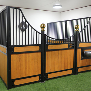 Venda de Estábulo para Cavalos Pré-fabricado Luxuoso e Portátil de 12 pés, Galvanizado para Uso Externo - Product Image 6