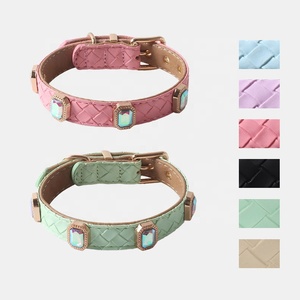 Collar Ajustable <span class=keywords><strong>de</strong></span> Cuero PU para Perro con Hebilla Metálica <span class=keywords><strong>de</strong></span> Liberación Rápida para Paseos Diarios y Salidas al Parque - Product Image 1